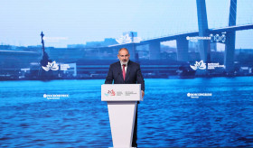 We hope that in close cooperation with Russia and our partners we will be able to manage and keep our regional situation under control. PM Pashinyan participates in the plenary session of the Eastern Economic Forum