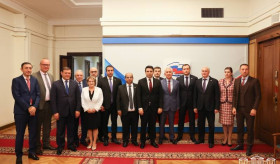 Делегация, возглавляемая Председателем НС А. Симоняном, встретилась с представителями фракции ГД “Единая Россия”