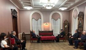 Посол Вагаршак Арутюнян в Краснодаре встретился с главой Епархии ААЦ Юга России архиепископом Мовсесом Мовсесяном