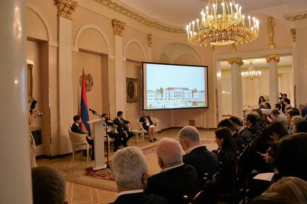 В Посольстве состоялся форум «Инвестиции в Армении – политика «открытых дверей»»