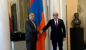 Դեսպան Գ.Արսենյանի հանդիպումը Ռուսաստանում Իրանի դեսպան Քազեմ Ջալալիի հետ