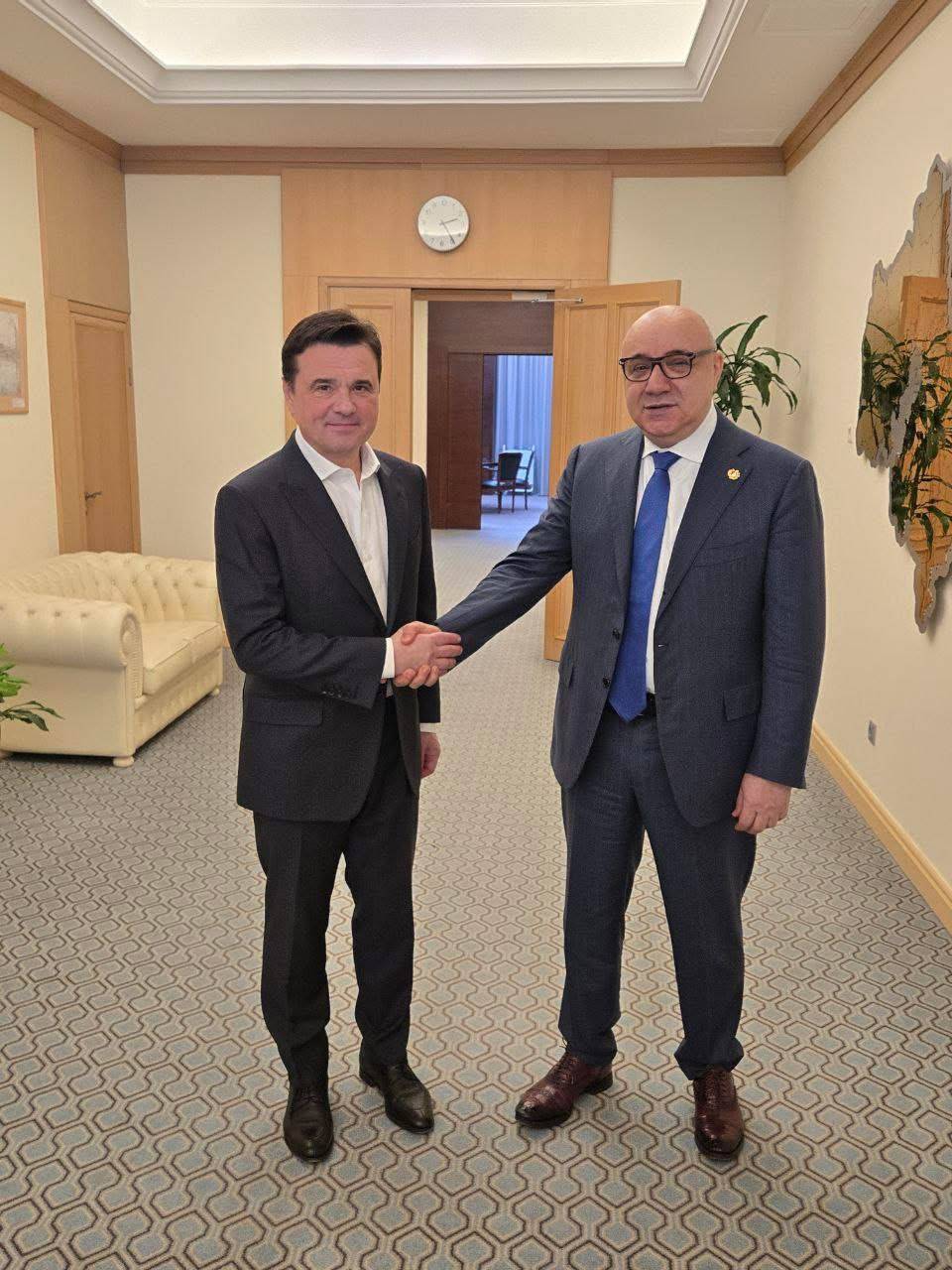 ՀՀ դեսպանի հանդիպումը Մոսկվայի մարզի նահանգապետի հետ