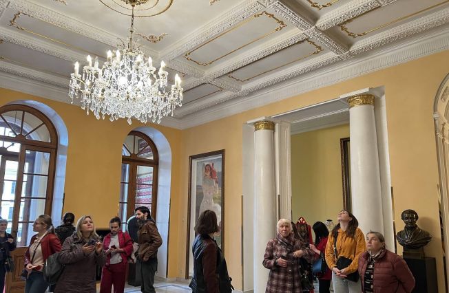 В рамках Дней исторического и культурного наследия г. Москвы Посольство посетили экскурсионные группы