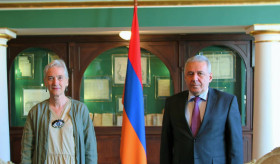 Ambassador V.Harutyunyan meets with Ambassador of the Hellenic Republic to Russia E.Nassika