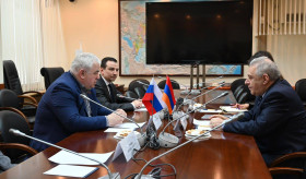 ՌԴ-ում ՀՀ դեսպանը հանդիպել է ՌԴ Պետդումայի ԱՊՀ երկրների, եվրասիական ինտեգրացիայի և հայրենակիցների հետ կապերի հարցերով հանձնաժողովի նախագահի առաջին տեղակալի հետ
